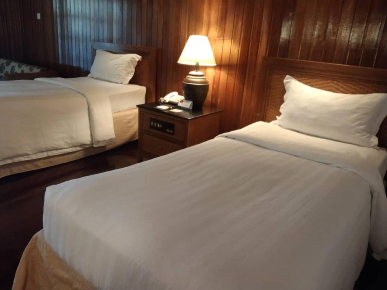 Tiara Labuan Hotel Zewnętrze zdjęcie